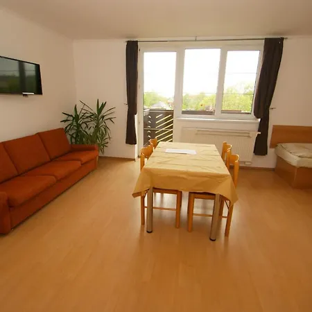 Ema בית אירוח *